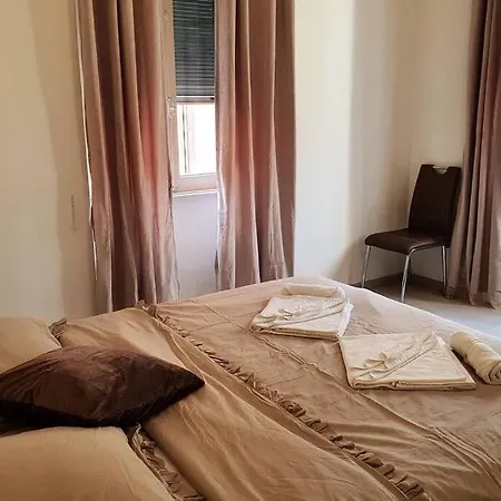 Nel Cuore Di A 100m Da Piazza Grande Apartmán